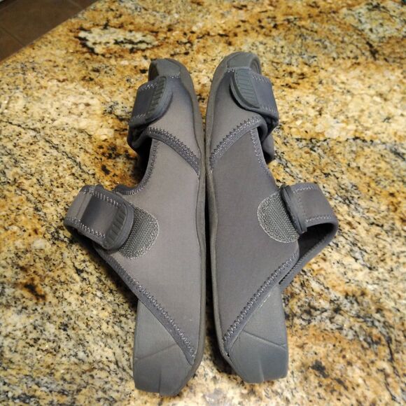 FitFlop Gogh Moc Water-Resistant Outdoor Adjustable Sandals Men's Sz 9 Gray - Picture 7 of 10